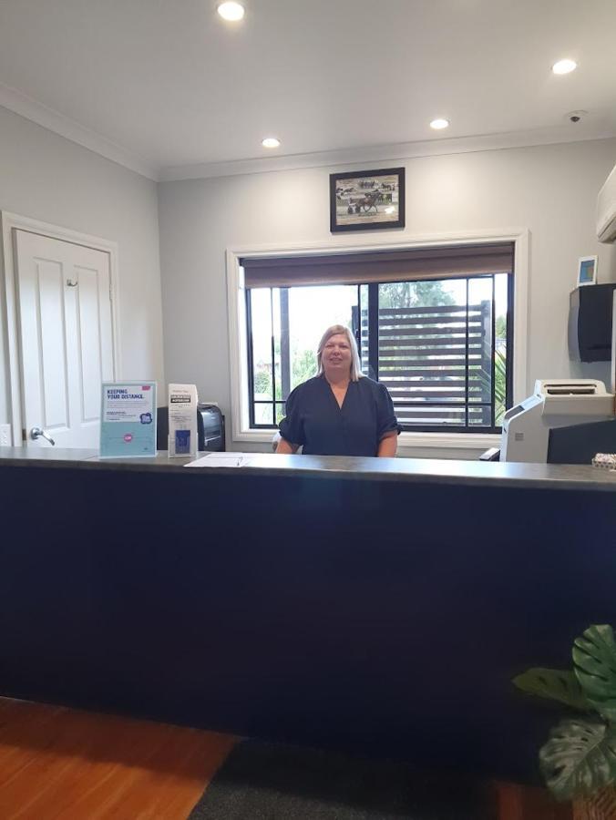 Golden Reef Motor Inn Bendigo Exterior photo